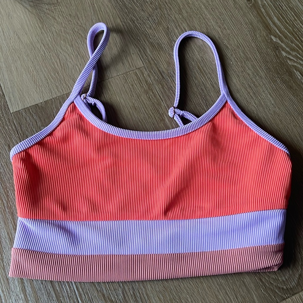 NWOT Beach Riot Eva Bikini / Gym Top - Picture 8 of 12